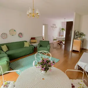https://salighera-guest-house.hotelsalgherosardinia.com